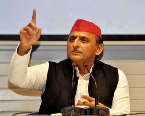 अखिलेश ने चला सामाजिक न्याय का दांव, भाजपा मोदी के चेहरे, जनकल्याणकारी योजनाओं और हिंदुत्व के सहारे