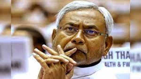 बिहार सरकार शराबबंदी के बाद जीवन में आए बदलाव पर जानेगी जनता की राय