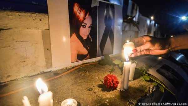 एक धनी देश जहां बढ़ रही हैं मर्द पार्टनरों द्वारा महिलाओं की हत्याएं