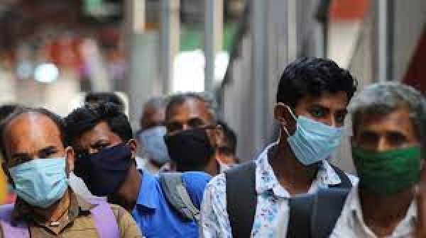 देश में कोरोना के 3.33 लाख नए मामले, बीते दिन की तुलना में 4 हज़ार केस कम