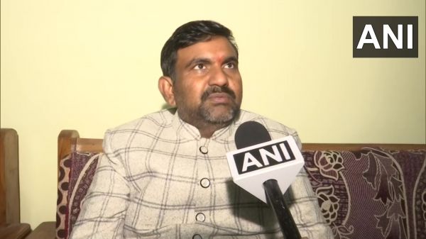 यूपी चुनाव: एक और बीजेपी विधायक ने थामा सपा का दामन, टिकट कटने से थे नाराज