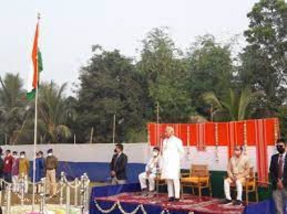 राष्ट्रीय ध्वज का केसरिया रंग ताकत, साहस और बलिदान को दर्शाता है: आरएसएस प्रमुख