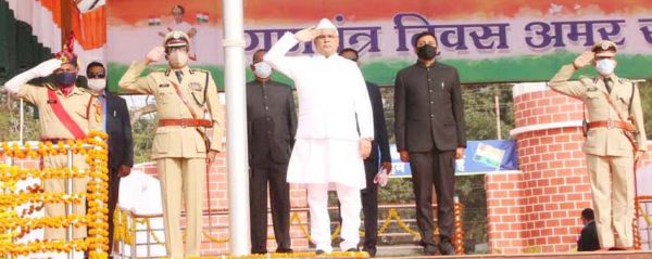 छत्तीसगढ़ के सरकारी दफ्तरों में अब पांच दिन काम, दो बेटी होने पर सरकार देगी 40 हजार एकमुश्त