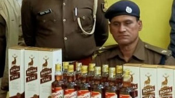 बिहार की शराबबंदी में थोड़ी सी ढील देने के आसार
