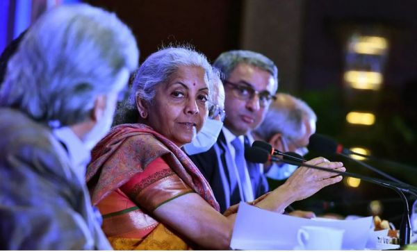 आयकर-को जड़मूल से बदलें