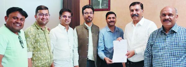 फार्मा डीलर्स, कंप्यूटर मीडिया डीलर्स एवं ऑप्टिकल व्यापारियों की चेम्बर को थोक बाजार स्थल पर चर्चा