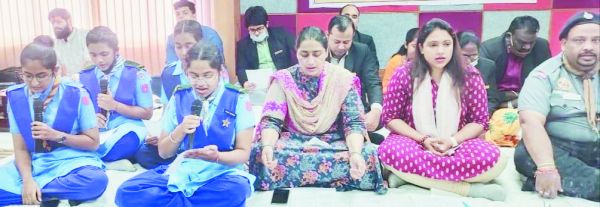 मैक रोवर एवं रेंजर टीम द्वारा चिंतन दिवस का आयोजन