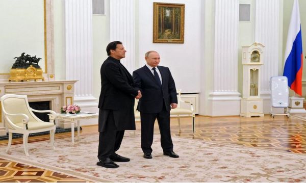 इमरान खान मास्को में