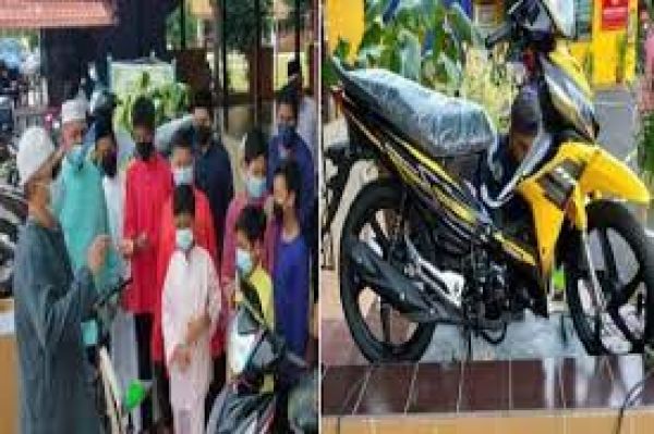 मस्जिद ने मुसलमानों को दिया खुला ऑफर, लगातार 40 दिन नमाज पढ़ने पर Free मिलेगी चमचमाती बाइक!