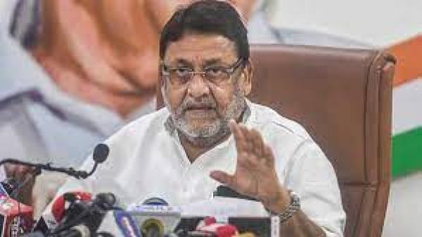 ईडी का दावा- नवाब मलिक के 1993 बम धमाकों के दोषी से संबंध होने के सबूत