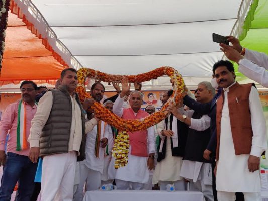 वक्त बदलाव का है, यूपी की जनता सरप्राईस गिफ़्ट के लिए तैयार रहे