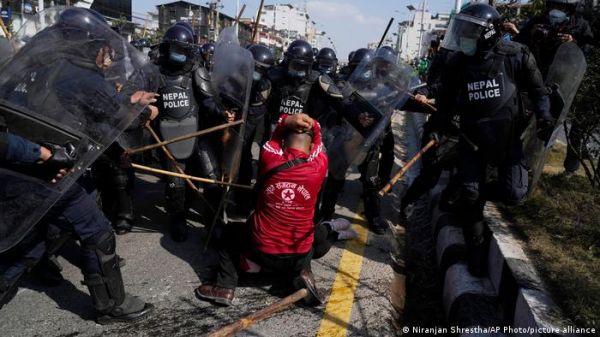 विरोध के बीच नेपाल ने 50 करोड़ डॉलर की अमेरिकी मदद स्वीकारी