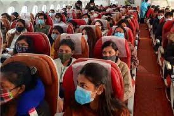 यूक्रेन में फंसे लड़के-लड़कियों के शरीर ठंड से गल रहे हैं, गर्मी पाने के लिए अपना सामान तक जला रहे हैं…, यूक्रेन से भारत लौटे स्टूडेंट्स 