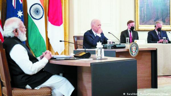 ‘छत्तीसगढ़’ का संपादकीय : यूक्रेन-संकट से भारत के सामने सोचने का मौका..