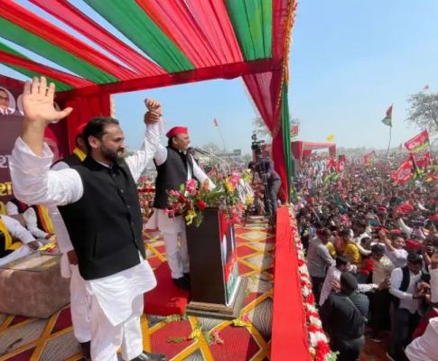 BJP सांसद रीता बहुगुणा जोशी के बेटे मयंक जोशी सपा में शामिल, अखिलेश ने किया एलान