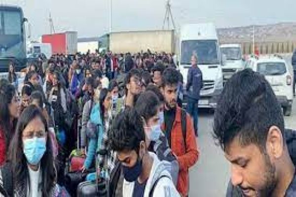 Ukraine Russia War 2022: रायपुर के राजदीप सिंह यूक्रेन बॉर्डर पर कर रहे लोगों की मदद