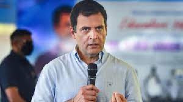 महिलाएं समाज को बदलने में सक्षम: राहुल गांधी