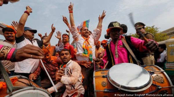 4 राज्यों में बीजेपी और पंजाब में आम आदमी पार्टी की जीत