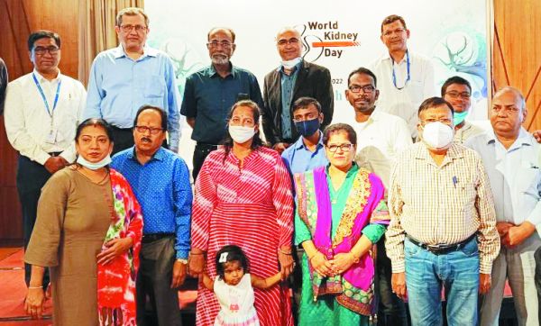 एनएच एमएमआई ने जागरूकता और प्रश्नोत्तरी के साथ मरीजों संग मनाया विश्व किडनी दिवस, एक मरीज़ ने बताया कि यहाँ के डॉक्टरों पर उतना ही विश्वास जितना भगवान पर
