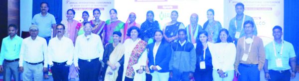 महिलाओं को कैंसर से लड़ने के लिए सशक्त बनाता बालको मेडिकल सेंटर