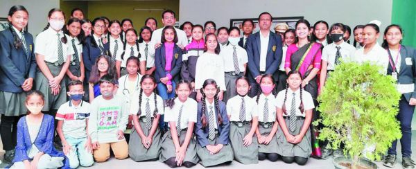 जेपी इंटरनेशनल स्कूल ने महिलाओं को सम्मानित कर धूमधाम से मनाया अंतरराष्ट्रीय महिला दिवस