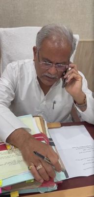 देखें VIDEO :  भूपेश बघेल ने मृत किसान के बेटे से की बात