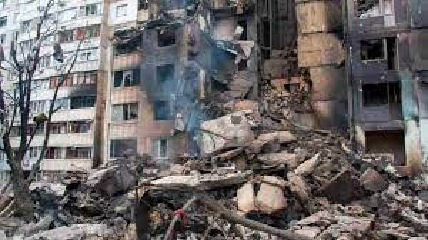 मारियुपोल से नहीं निकल पा रहे लोग, रूस कर रहा लगातार हमले