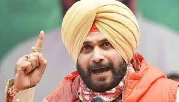 सिद्धू ने कांग्रेस की पंजाब इकाई के अध्यक्ष पद से इस्तीफा दिया