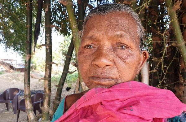 भोजन के लिए बच्ची को बेचने वाली फनस पुंजी से मिलने आए थे प्रधानमंत्री, लेकिन नहीं बदले हालात