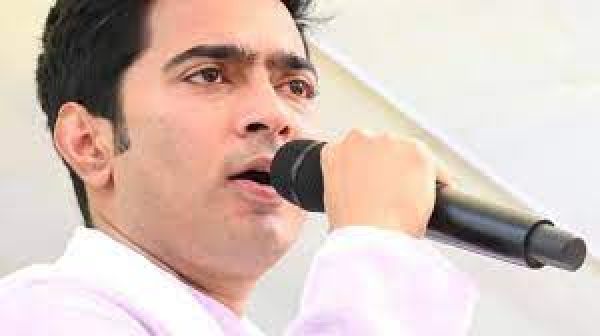 कोयला घोटाला मामले में पूछताछ के लिए ईडी के सामने पत्नी रुजीरा के साथ पेश होंगे अभिषेक बनर्जी