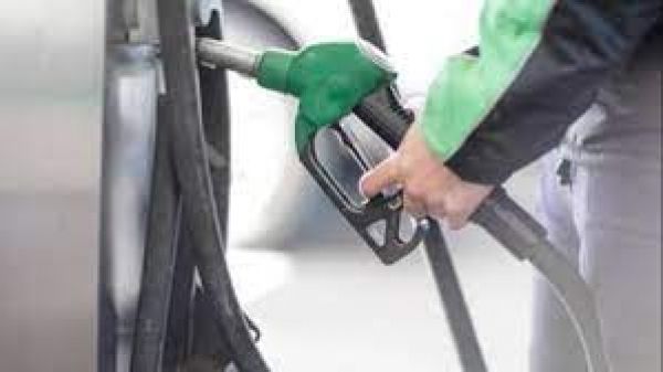 तेल कंपनियों ने जारी किए पेट्रोल-डीज़ल के दाम