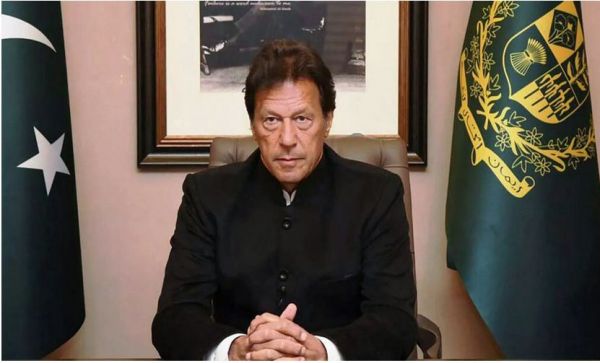 पाकिस्तान किस गरीब की जोरु है?