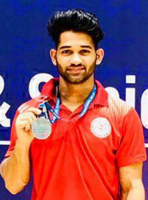 नेशनल वेटलिफ्टिंग चैंपियनशिप में लहरे को रजत पदक