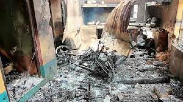 बीरभूम की हिंसाः बंगाल की राजनीति के स्याह पहलू का सच