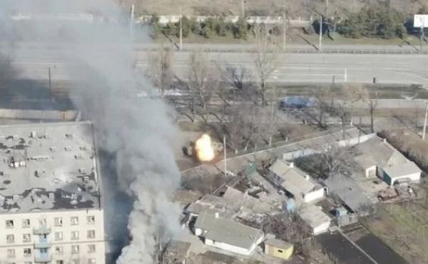 यूरोप यात्रा पर जो बाइडेन, कीव की घेराबंदी कर रूस कर रहा बमबारी; 264 नागरिकों की मौत : 10 बातें