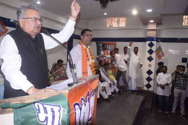 भूपेश राज में महिला विधायक सुरक्षित नहीं-रमन