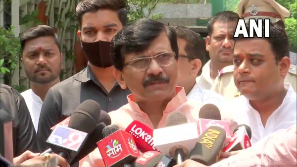 तेल की बढ़ती क़ीमतों पर शिवसेना ने कहा- ये बीजेपी का गेम है