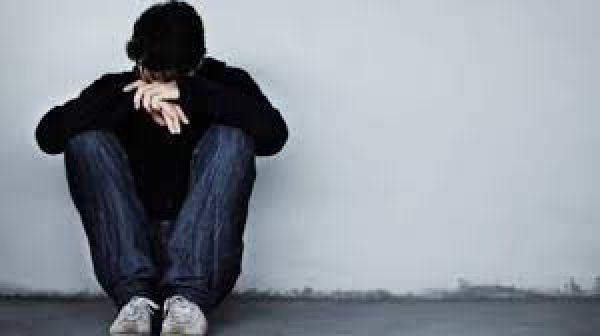 लॉकडाउन में ढील के बाद भी सामाजिक वर्गों में महामारी के कारण अवसाद बरकरार