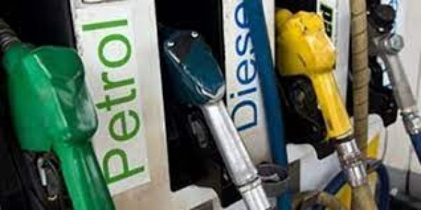 फिर बढ़े पेट्रोल-डीज़ल के दाम, हफ़्ते में सातवीं बार बढ़ीं कीमतें
