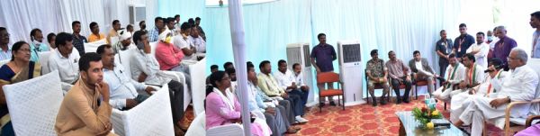 आदिवासियों के खिलाफ दर्ज 1242 केस वापस