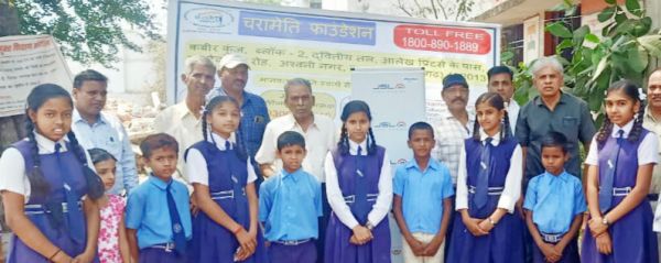 खो खो पारा की शासकीय शाला को चरामेति फाउंडेशन द्वारा वॉटर कूलर