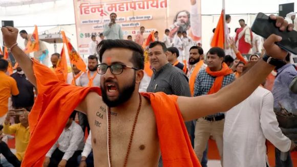 बुराड़ी और जंतर-मंतर के 'भड़काऊ कार्यक्रमों' में एक ही लोग