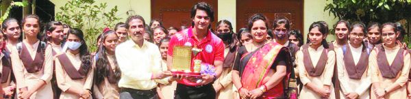 रायपुर कान्वेंट छात्र को वेटलिफ्टिंग में कांस्य