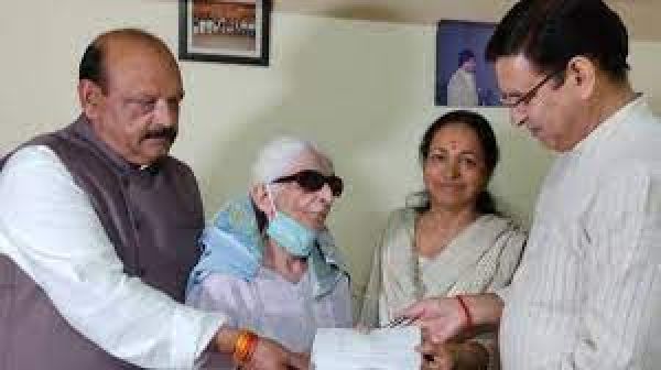 पुष्पा मुंजियाल: जिन्होंने राहुल गांधी को बनाया अपनी पूरी संपत्ति का वारिस