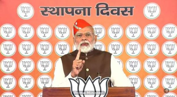 नरेंद्र मोदी ने बीजेपी के स्थापना दिवस पर विपक्षी पार्टियों पर ऐसे साधा निशाना