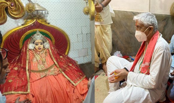 स्वास्थ्य मंत्री सिंहदेव ने कवर्धा के विंध्यवासिनी मंदिर में की पूजा-अर्चना