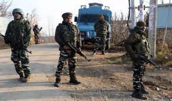 जम्मू-कश्मीर के अनंतनाग में मुठभेड़, लश्कर का एक आतंकवादी ढेर