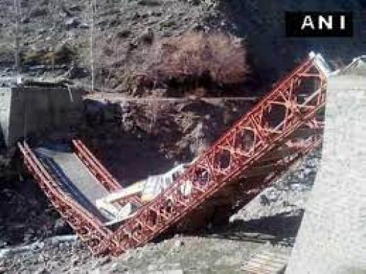 लद्दाख में निर्माणाधीन पुल ढहा, चार कर्मियों के शव बरामद