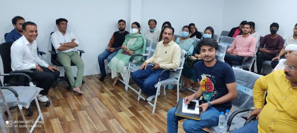 यूक्रेन से लौटे 207 विद्यार्थी प्रदेश के मेडिकल कॉलेजों में पढऩा चाहते हैं, पालकों ने बैठक में बनाई रणनीति