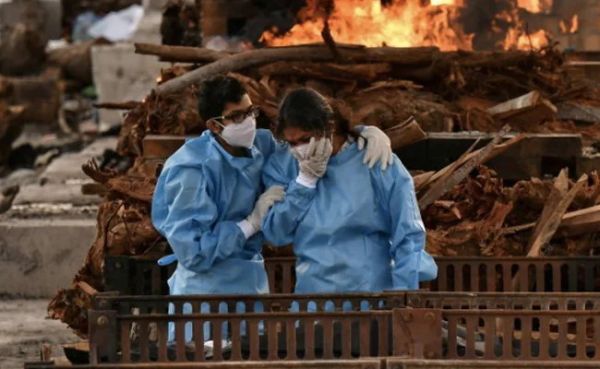 कोरोना महामारी से मरने वालों की गिनती के WHO के तरीक़े पर भारत ने उठाए सवाल